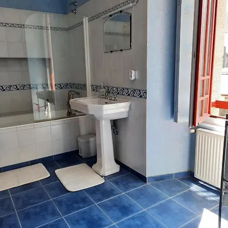 Maison Spacieuse Avec Du Charme - Proche De La Villa Cancale