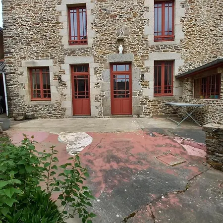 Villa Maison Spacieuse Avec Du Charme - Proche De La *
